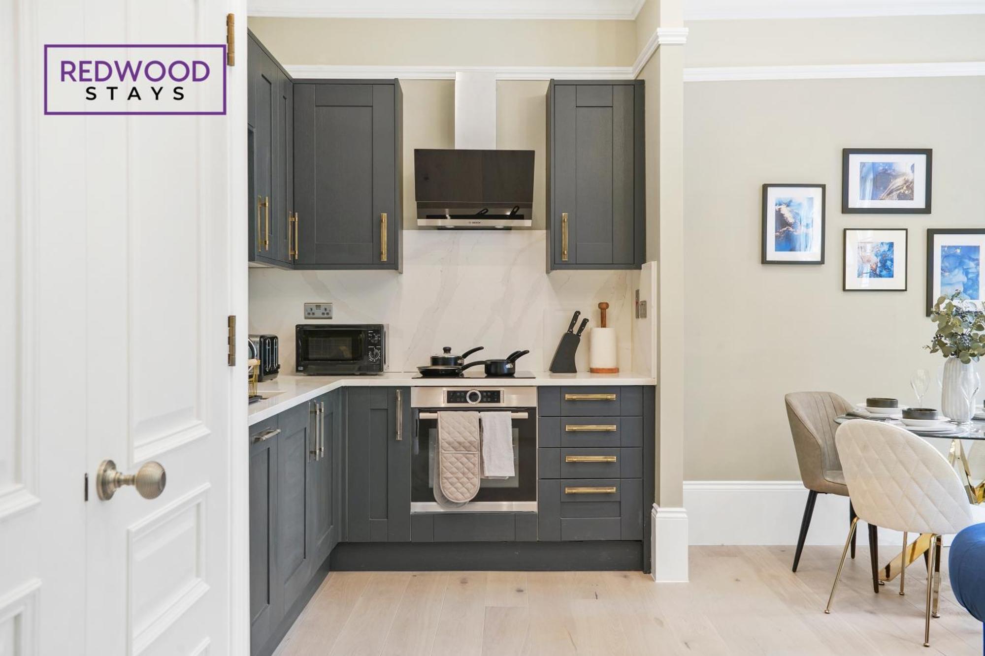 Quality 2 Bed 1 Bath For Contractors By Redwood