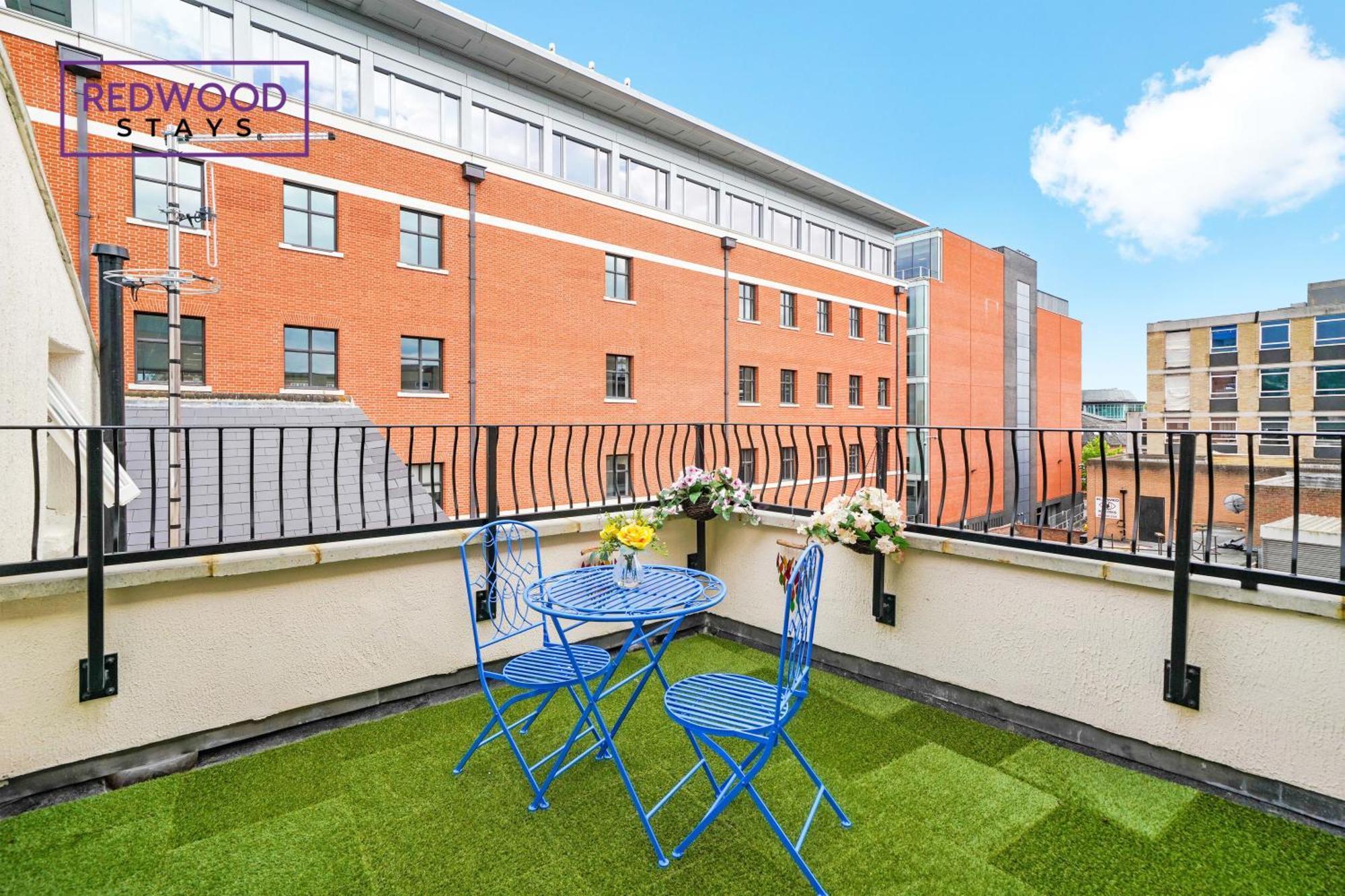 Apartment Quality 2 Bed 1 Bath For Contractors By Redwood *