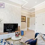 Top Quality 2 Bed 1 Bath Apartments For Contractors By Redwood Stays