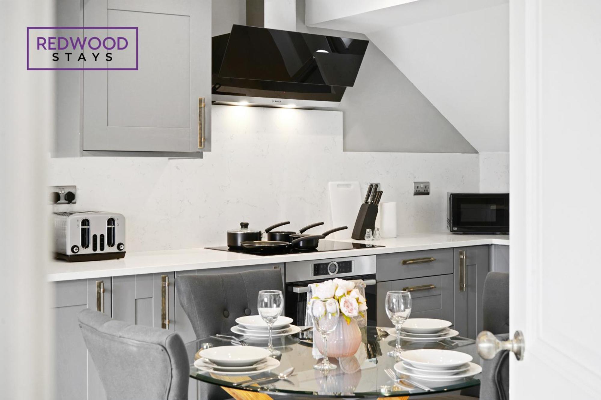 Apartment Quality 2 Bed 1 Bath For Contractors By Redwood Reading