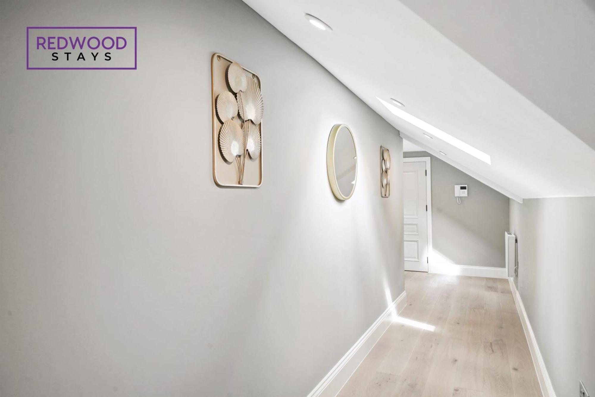 Apartment Quality 2 Bed 1 Bath For Contractors By Redwood