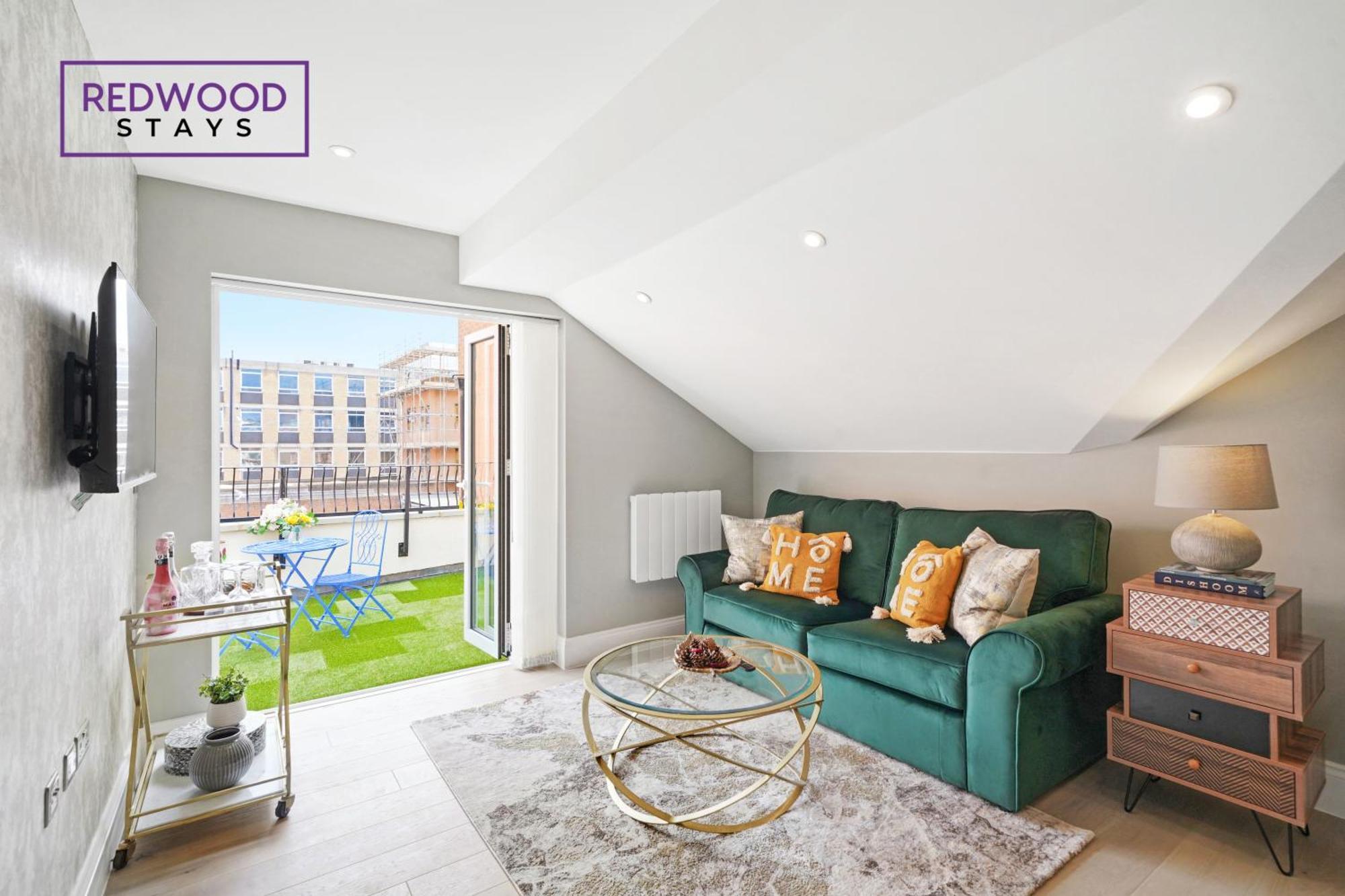 Quality 2 Bed 1 Bath For Contractors By Redwood Apartment Reading
