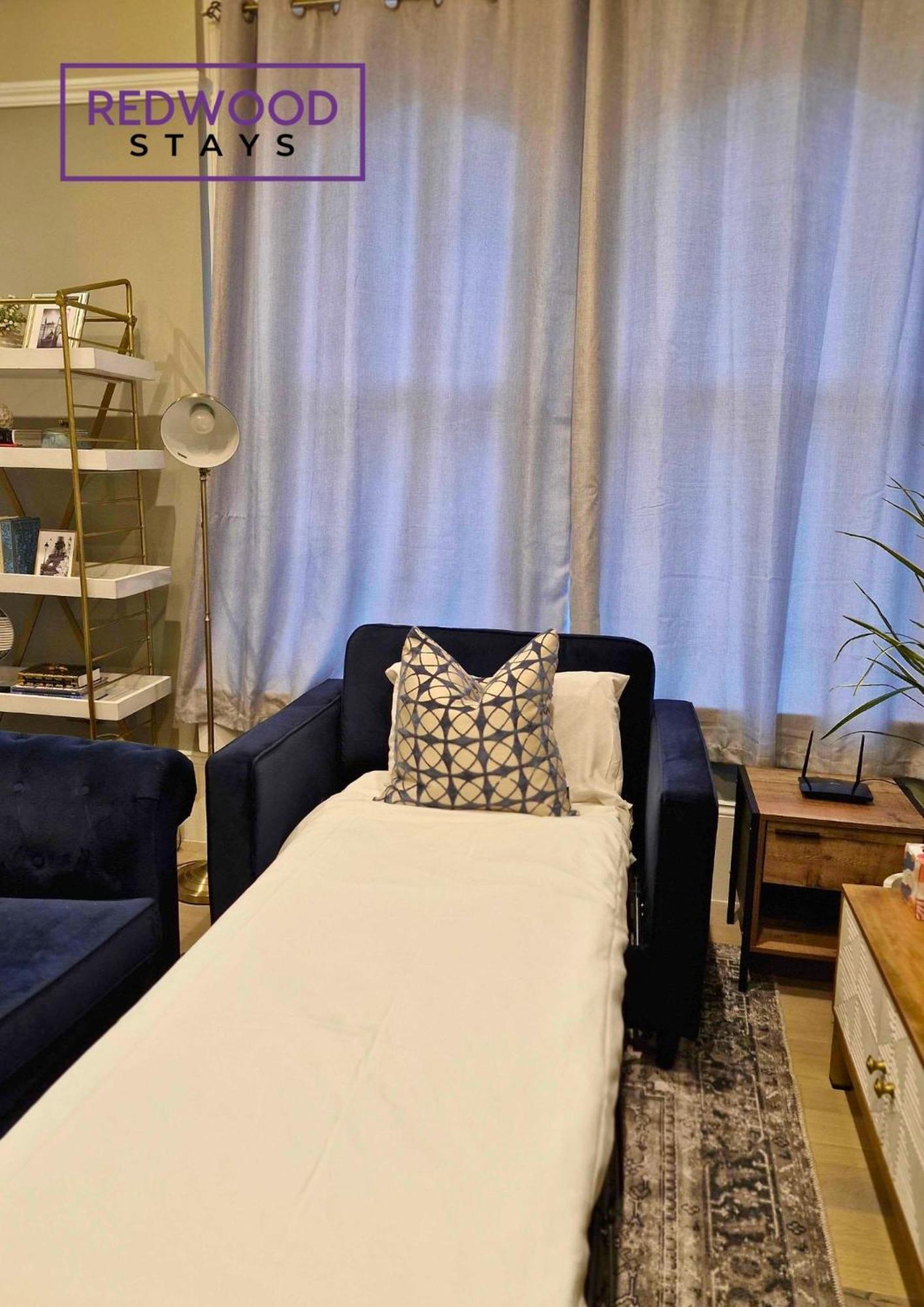 Quality 2 Bed 1 Bath For Contractors By Redwood Apartment Reading